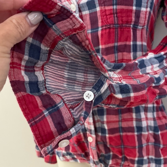 AMERICAN EAGLE WOMANS BUTTON DOWN - Picture 3 of 5